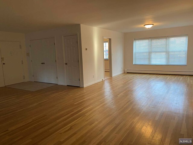 Foto del edificio - 20-30 Ridge Rd