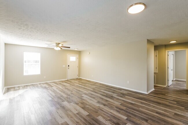 Foto del edificio - 2761 Sutherland Dr