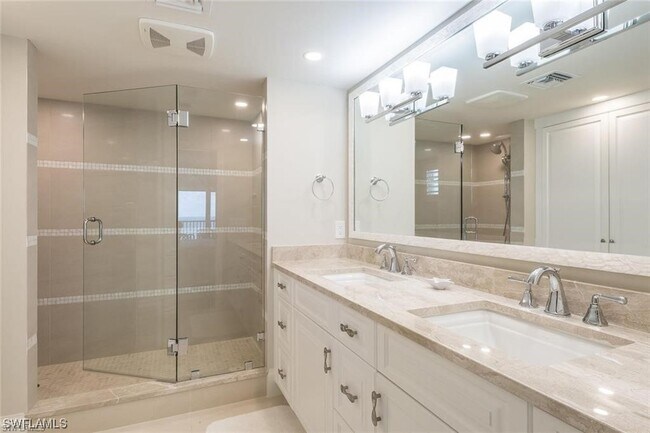Building Photo - 10691 Gulf Shore Dr