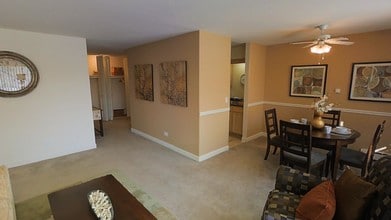 The Arbors of Glen Ellyn photo'