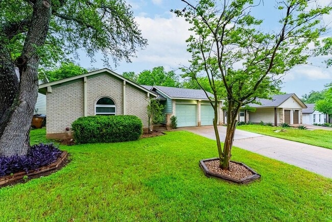 Building Photo - 11616 Fast Horse Dr