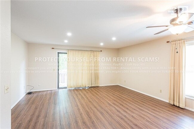 Building Photo - 41 Melinda Ln