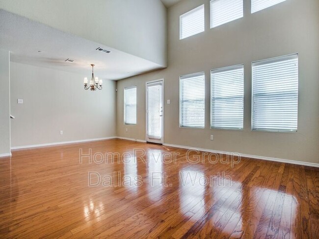 Building Photo - 1145 Landon Ln