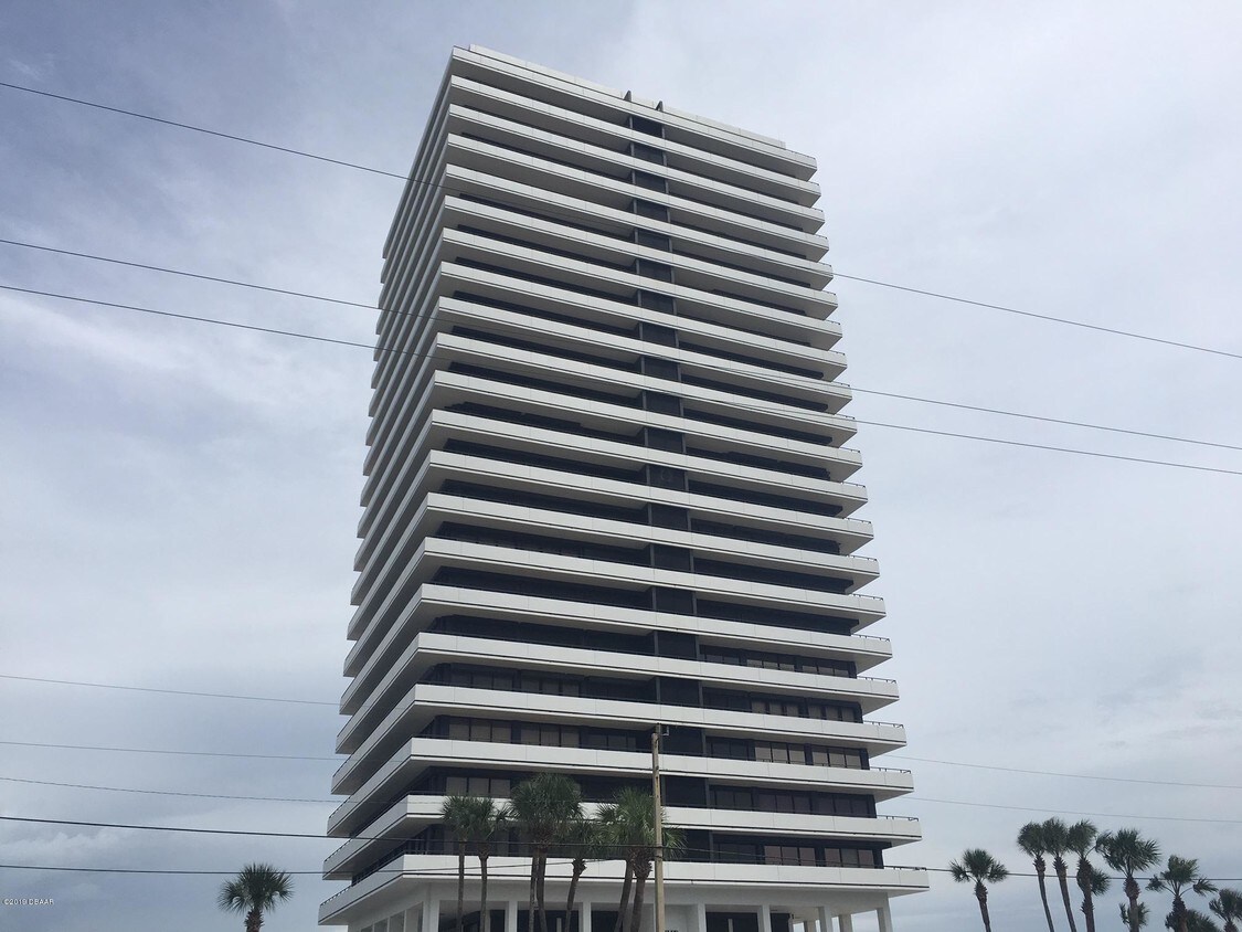 2200 N Atlantic Ave Unit M10, Daytona Beach, FL 32118 Condo for Rent