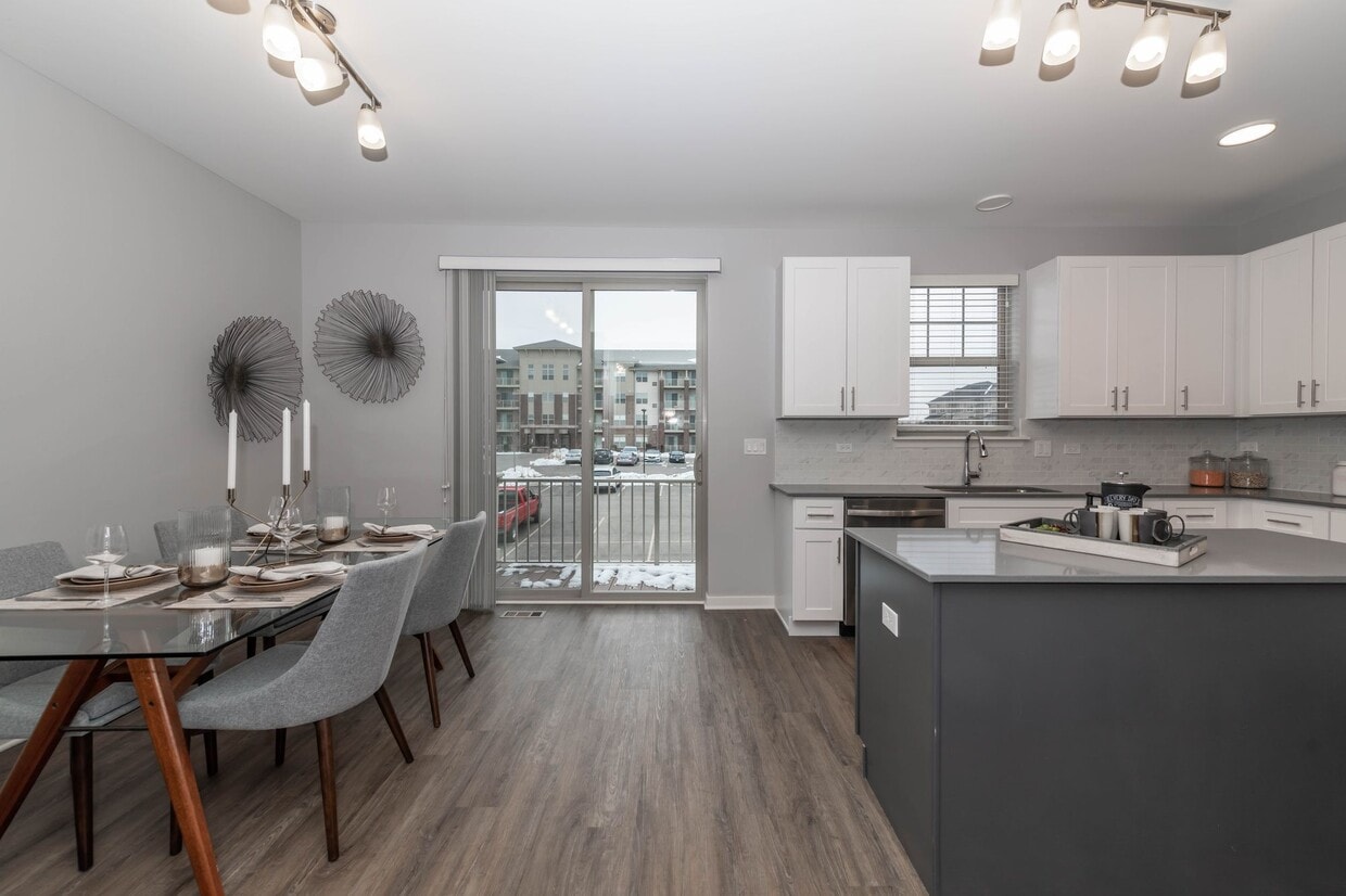 Deer Park Crossing Apartments in Deer Park, IL