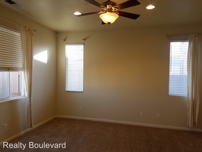 Building Photo - 4 br, 2 bath House - 2265 Big Trail