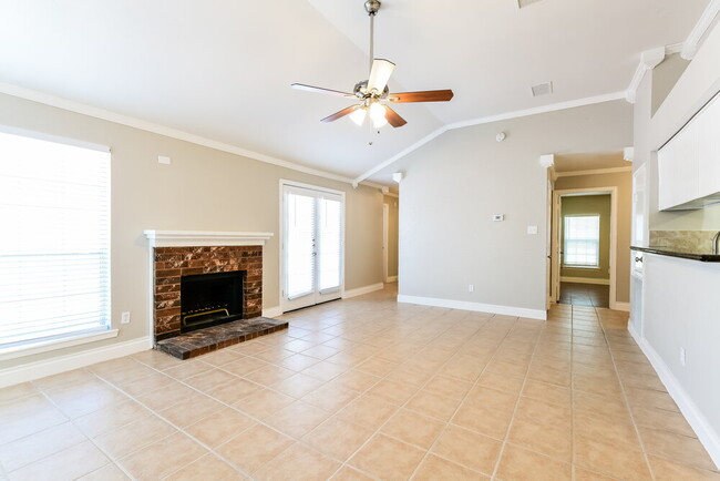 Foto del edificio - 17422 Lobo Trail