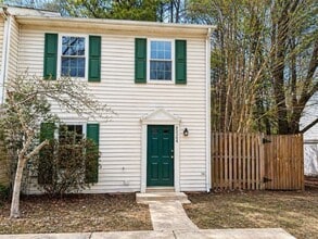 Building Photo - 45264 Woodstown Way