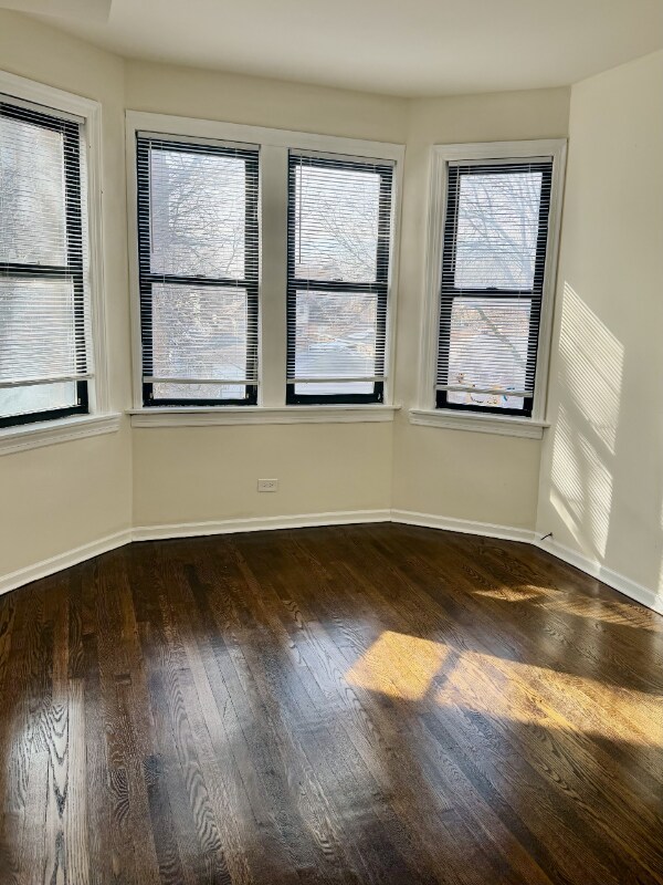 Foto del edificio - 3410 W Carmen Ave