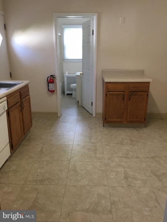 Building Photo - 1917 W High St