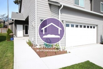 Building Photo - 1733 SW Cooper Way