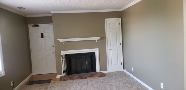 Living Room - 760 Fox Ridge Dr Apartment