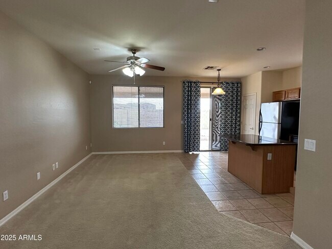 Foto del edificio - 14451 W Weldon Ave