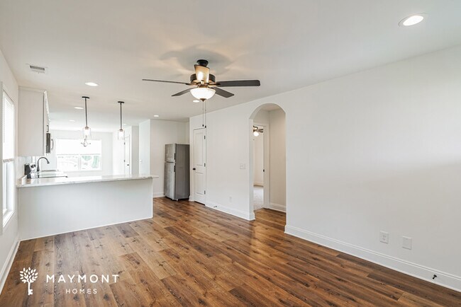 Foto del edificio - 658 19th Ave W