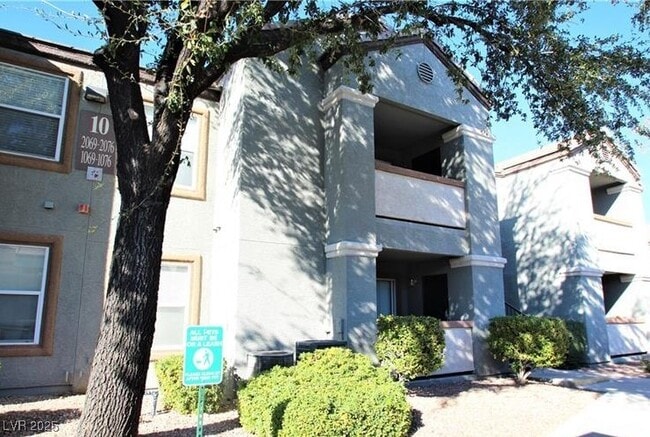 Building Photo - 555 E Silverado Ranch Blvd