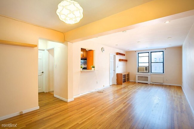 Building Photo - 13915 83rd Ave