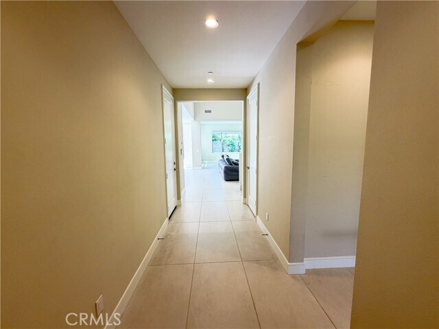 Building Photo - 124 Albero