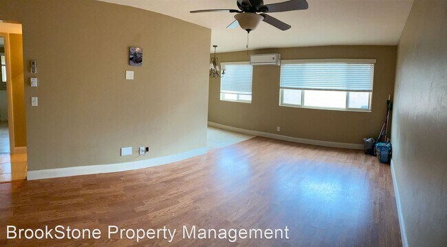 Building Photo - 2 br, 1 bath House - 438 E Urie N Drive