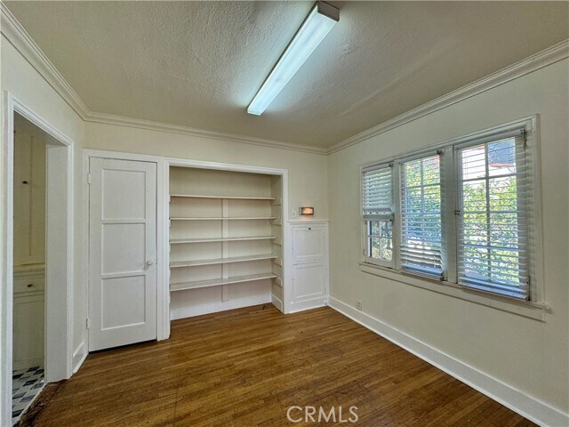 Foto del edificio - 1714 Gillette Crescent