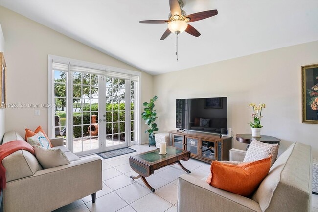 Foto del edificio - 12077 SW 7th St