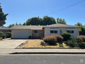Building Photo - 3940 Bellwood Dr