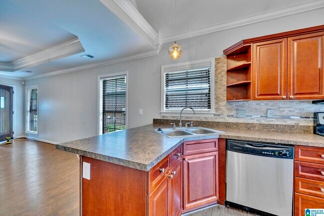 Building Photo - 6116 Cathwick Dr