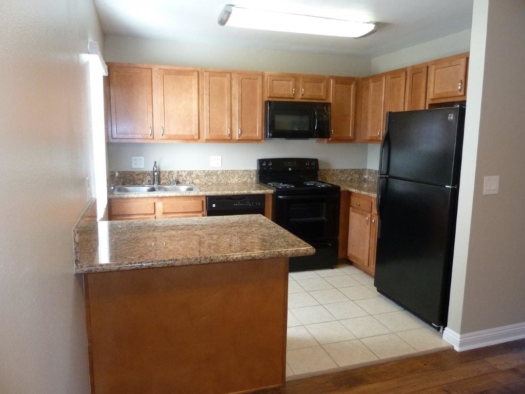 Primary Photo - 5476 Kiowa Dr