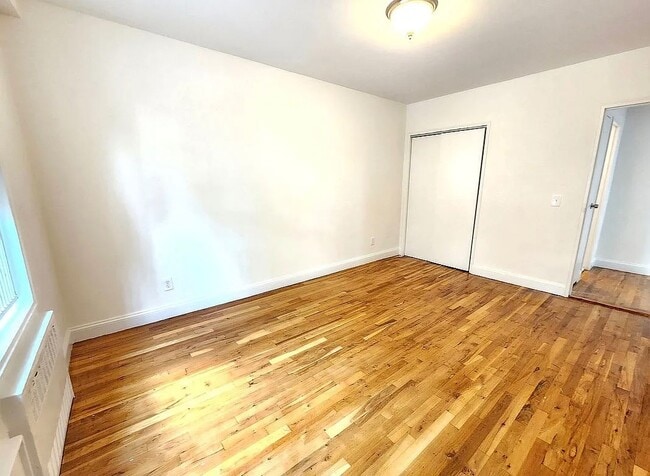 Photo - 1725 Edison Ave Apartment