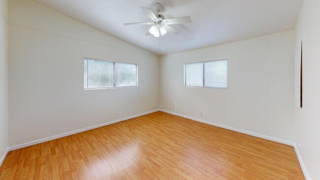Foto del edificio - 8407 Deer Haven Dr