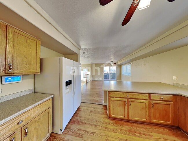 Foto del edificio - 4096 Netherland St