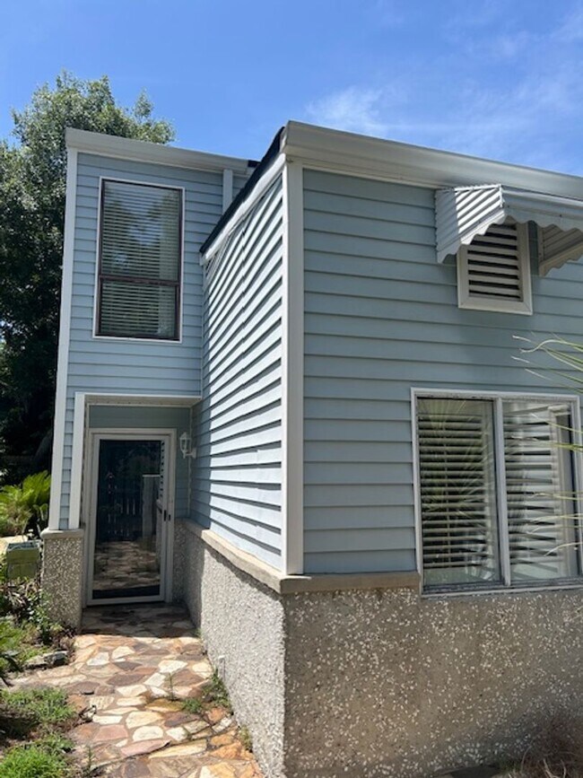 Foto del edificio - Updated Glynn Haven Rental