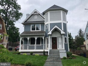 Building Photo - 3605 Quesada St NW