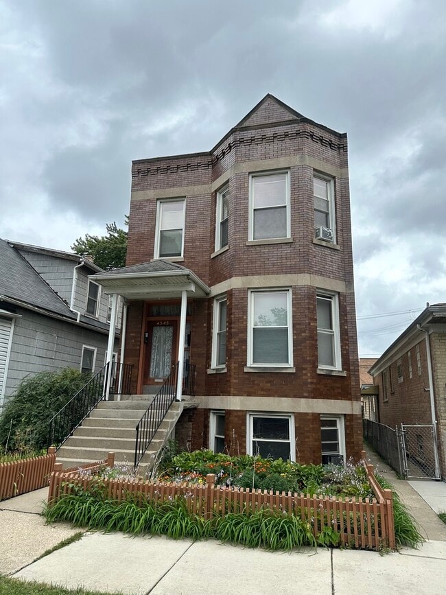 Building Photo - 4543 N Keystone Ave