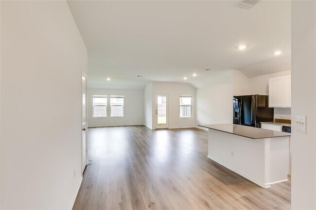 Foto del edificio - 4217 Home Pl Rd