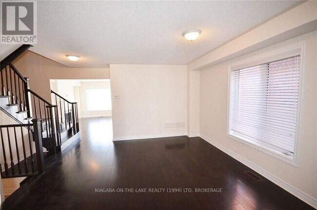 Photo du bâtiment - 62 Keith Cres