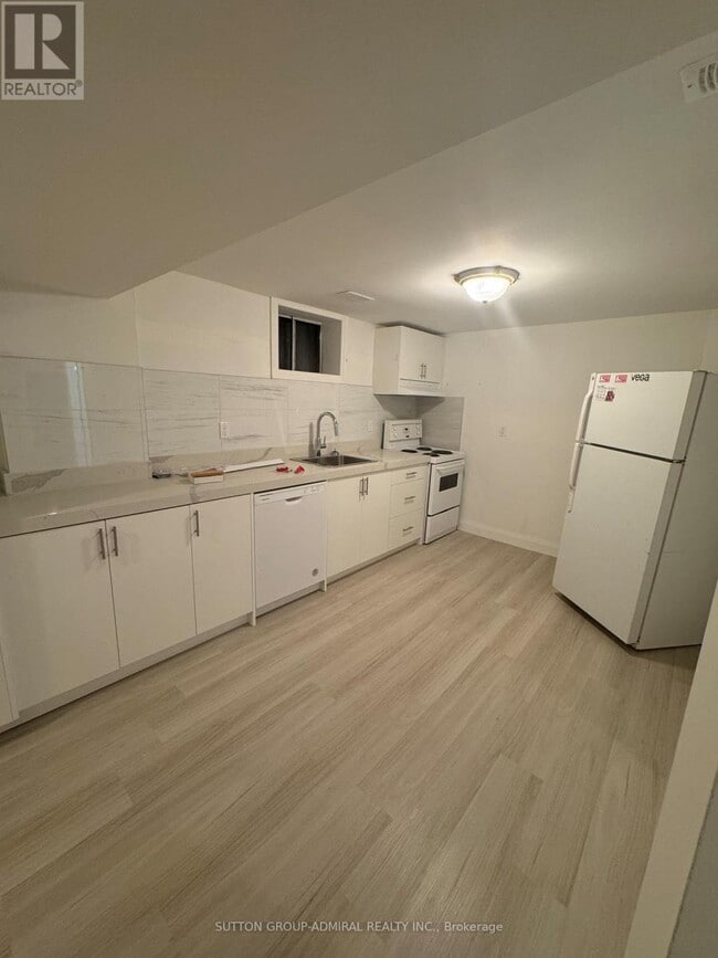 Photo du bâtiment - 357 Patricia Ave