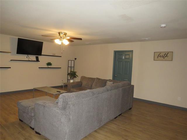 Foto del edificio - 12069 Joyce Ln