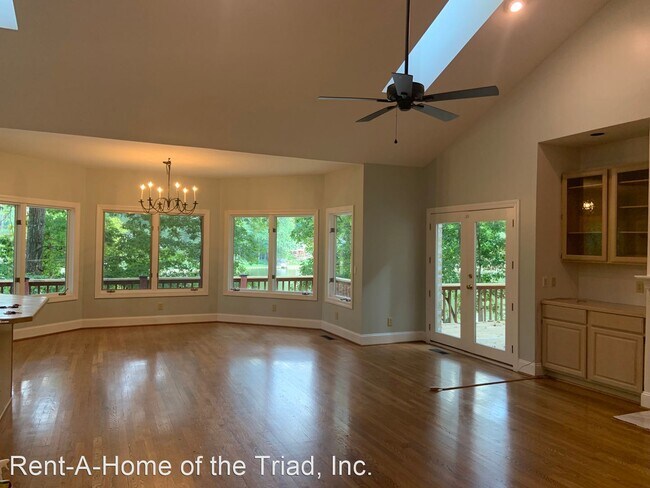 Building Photo - 3 br, 2.5 bath House - 6912 Wooden Rail Lane