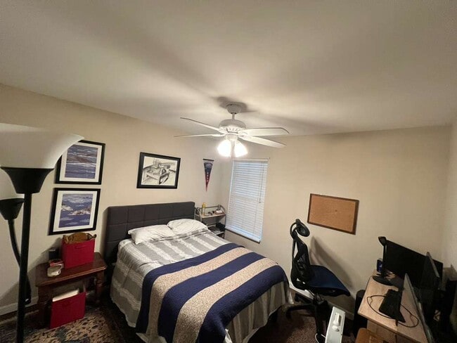 Building Photo - 1201 Laurel Ave