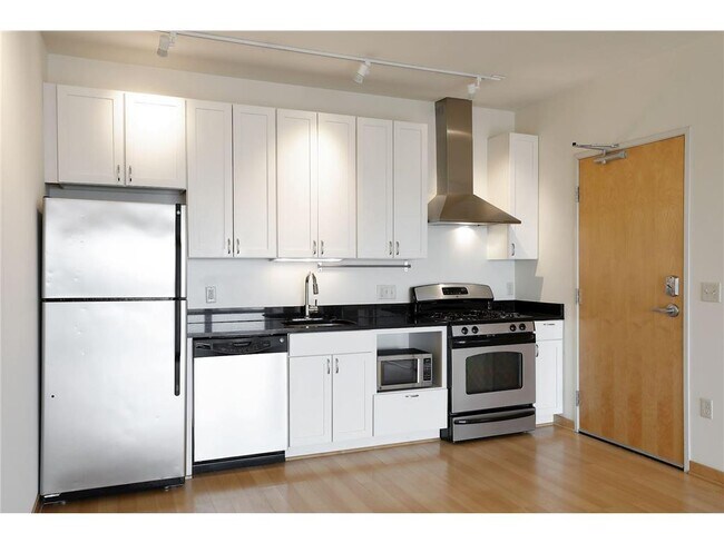 Foto del edificio - 3021 Holmes Ave