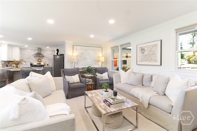 Foto del edificio - 1092 West Lake Dr