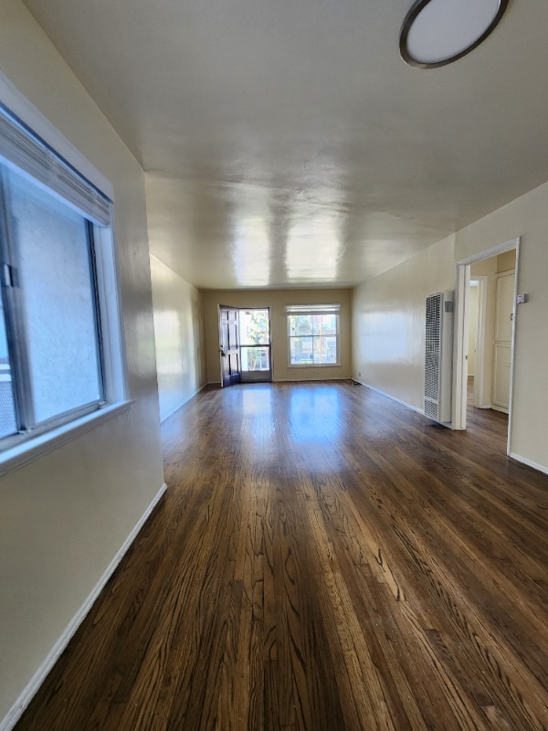Building Photo - 7032 S La Tijera Blvd