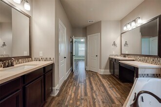 Building Photo - 26406 Planters Heath Dr