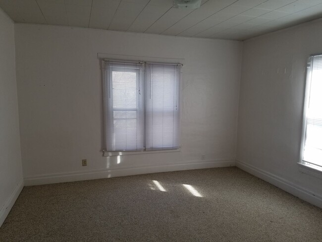 Building Photo - 2115 Walnut St