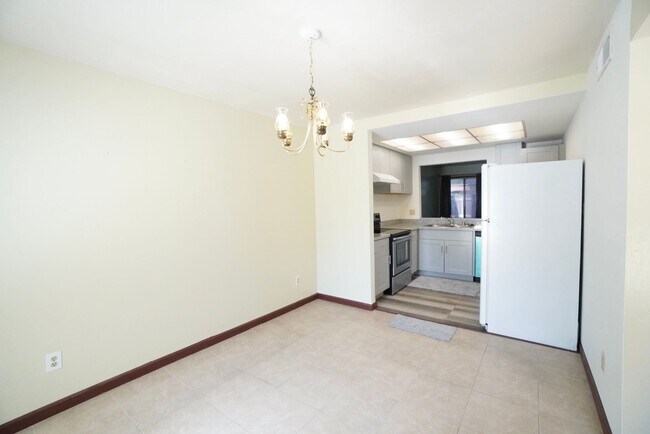 Foto del edificio - Charming 2-bedroom, 1.5-bathroom condo in ...
