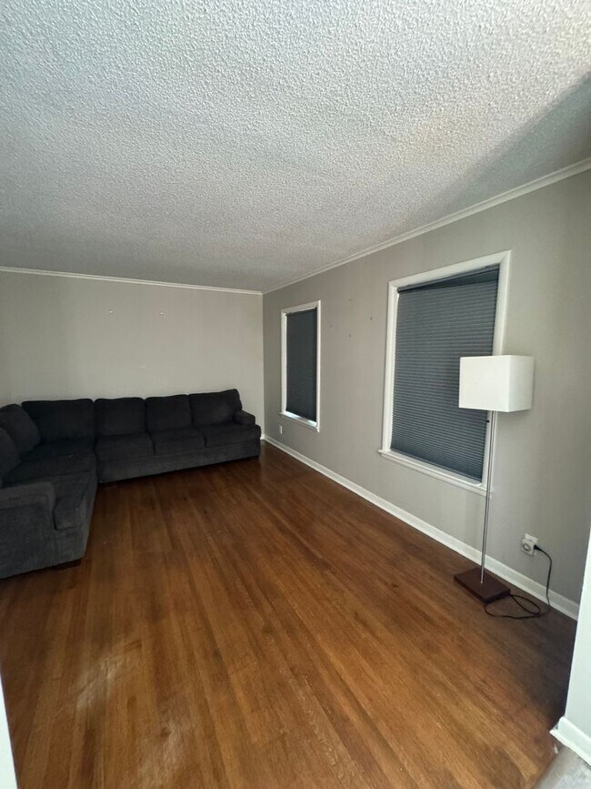 Foto del edificio - Sea Isle- Newly Renovated 3 BR/2 BA with P...