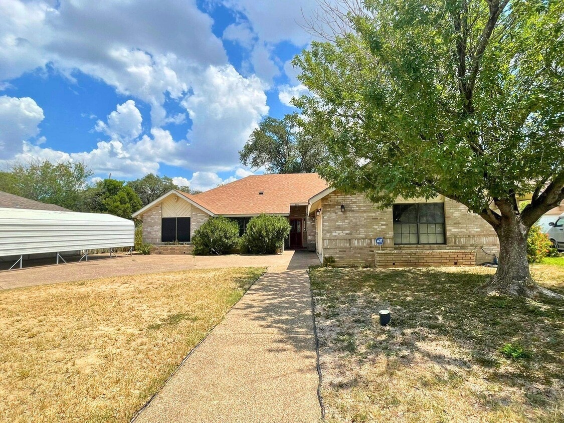 Primary Photo - 8649 Northridge Loop