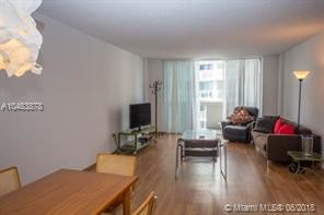 Foto principal - 800 West Ave