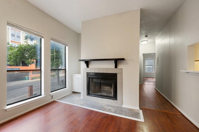 Building Photo - 2706 Salado St
