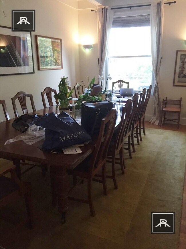 Building Photo - 3 bedroom in Brookline MA 02445